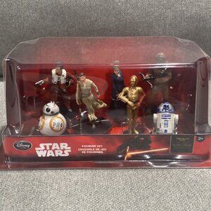 NEW - STAR WARS DISNEY STORE THE FORCE AWAKENS 7 PIECE FIGURINE SET SEALED